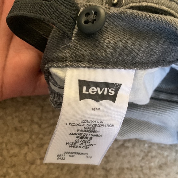Gray wash Levi denim boys jeans - Picture 5 of 7